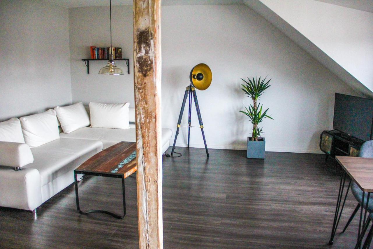 Exklusive 2 Zi. Dachgeschosswohnung In Top Lage! BRE 외부 사진