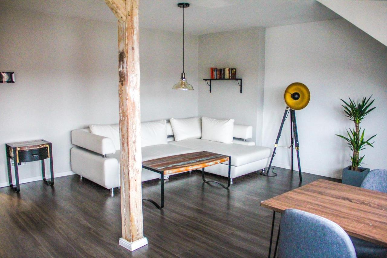 Exklusive 2 Zi. Dachgeschosswohnung In Top Lage! BRE 외부 사진